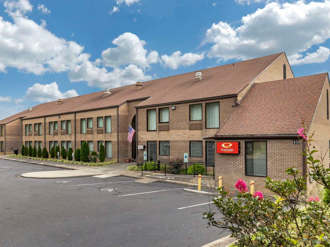 南派恩斯酒店住宿-Econo Lodge & Suites