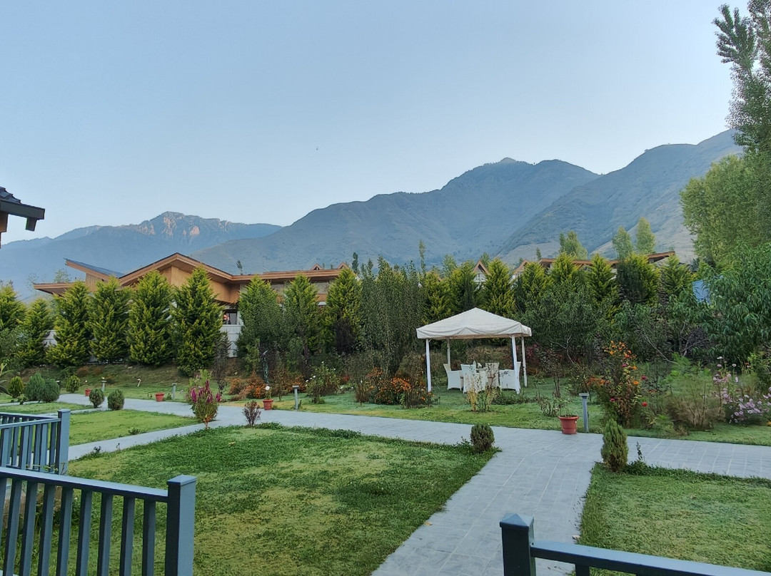 Rah Bagh By The Orchard主图