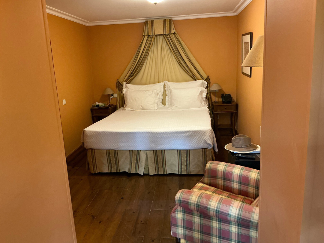 Lawrence's Hotel主图