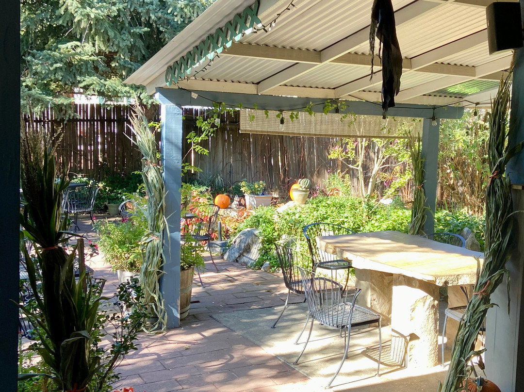 Volcano Union Inn + Pub主图