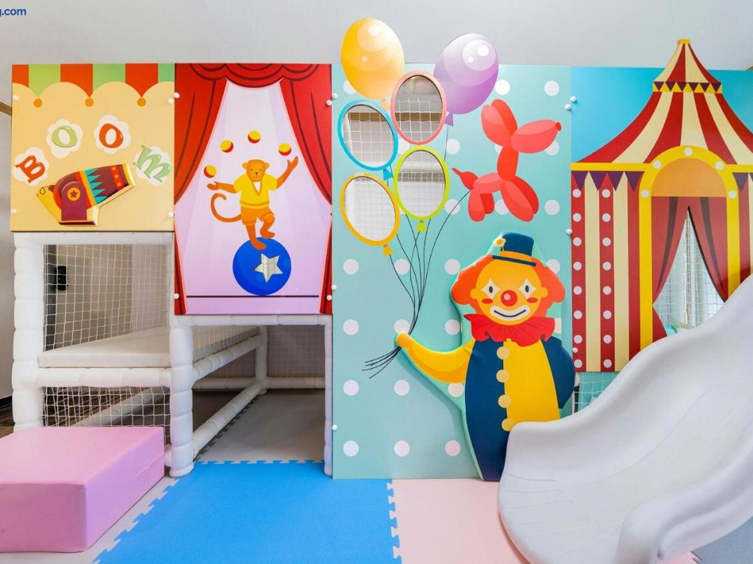 Yesan Hiyella Kids Pension