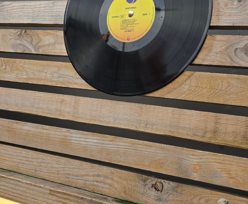 Decades Retro Cafe Bar