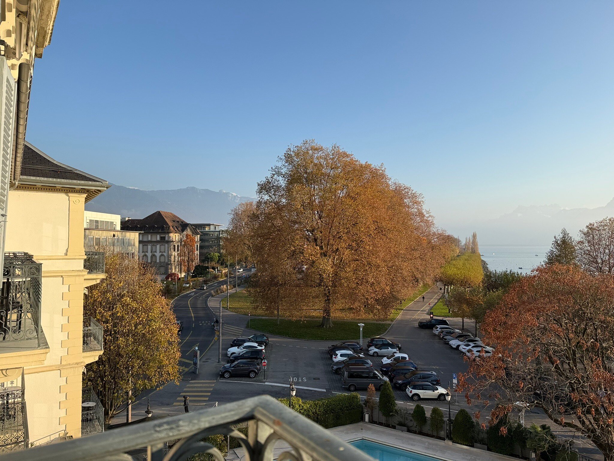 怡东大湖景酒店-官方