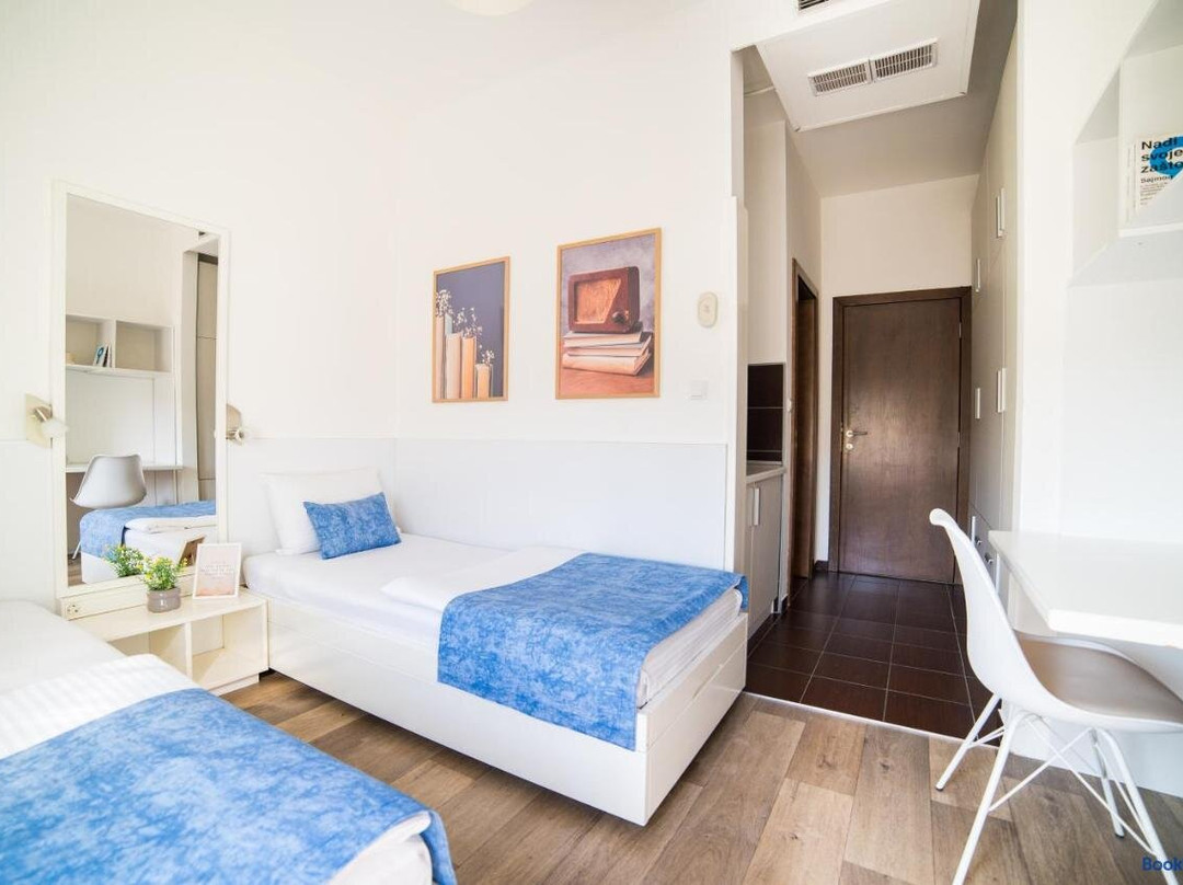 University Hotel Dorrah主图