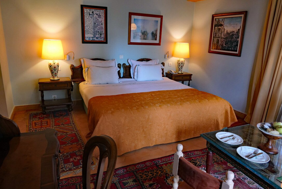 拉威拉蔓特林酒店主图