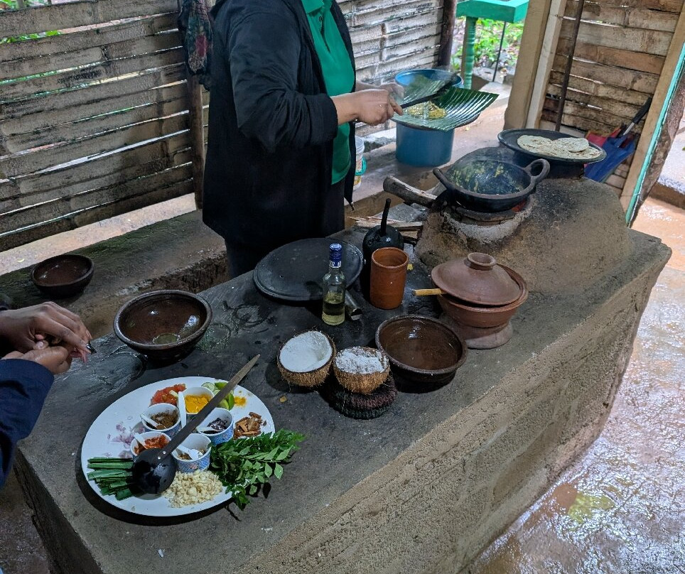 Sara Kandy Tours-康提必去景点