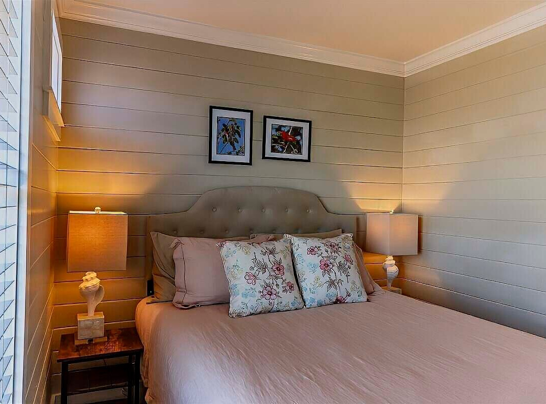 Blue Dolphin Inn and Cottages主图