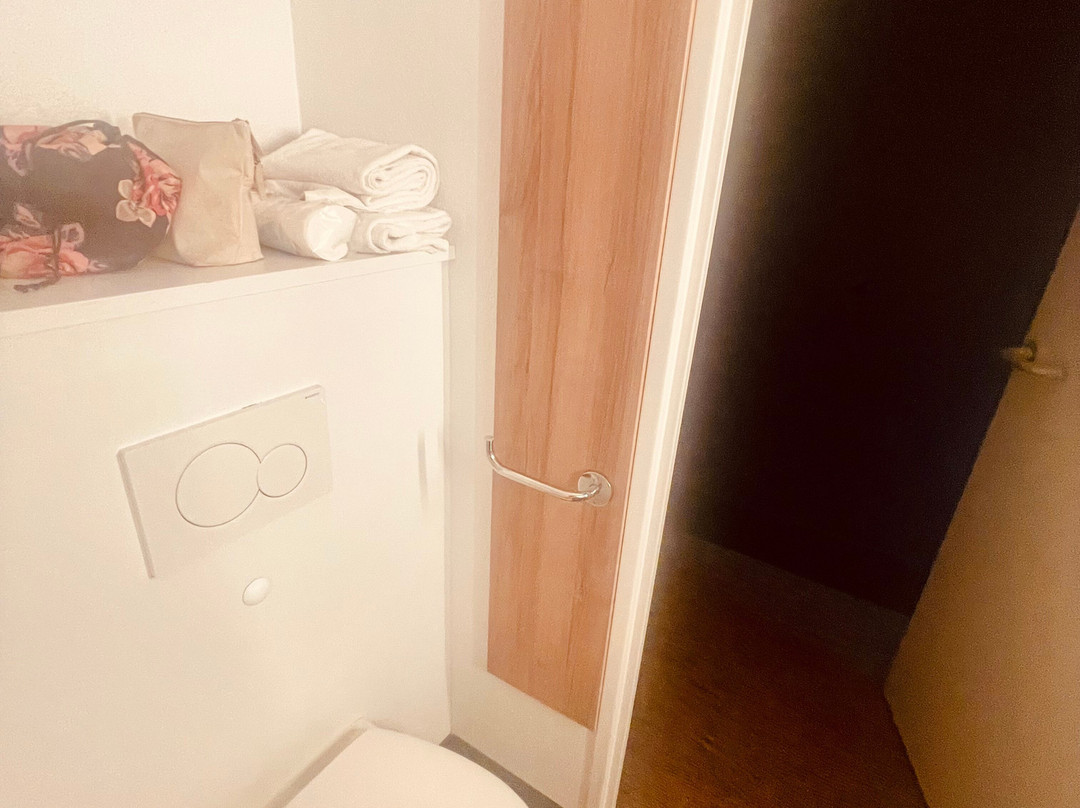 巴黎门德利拉斯住宿加早餐酒店主图