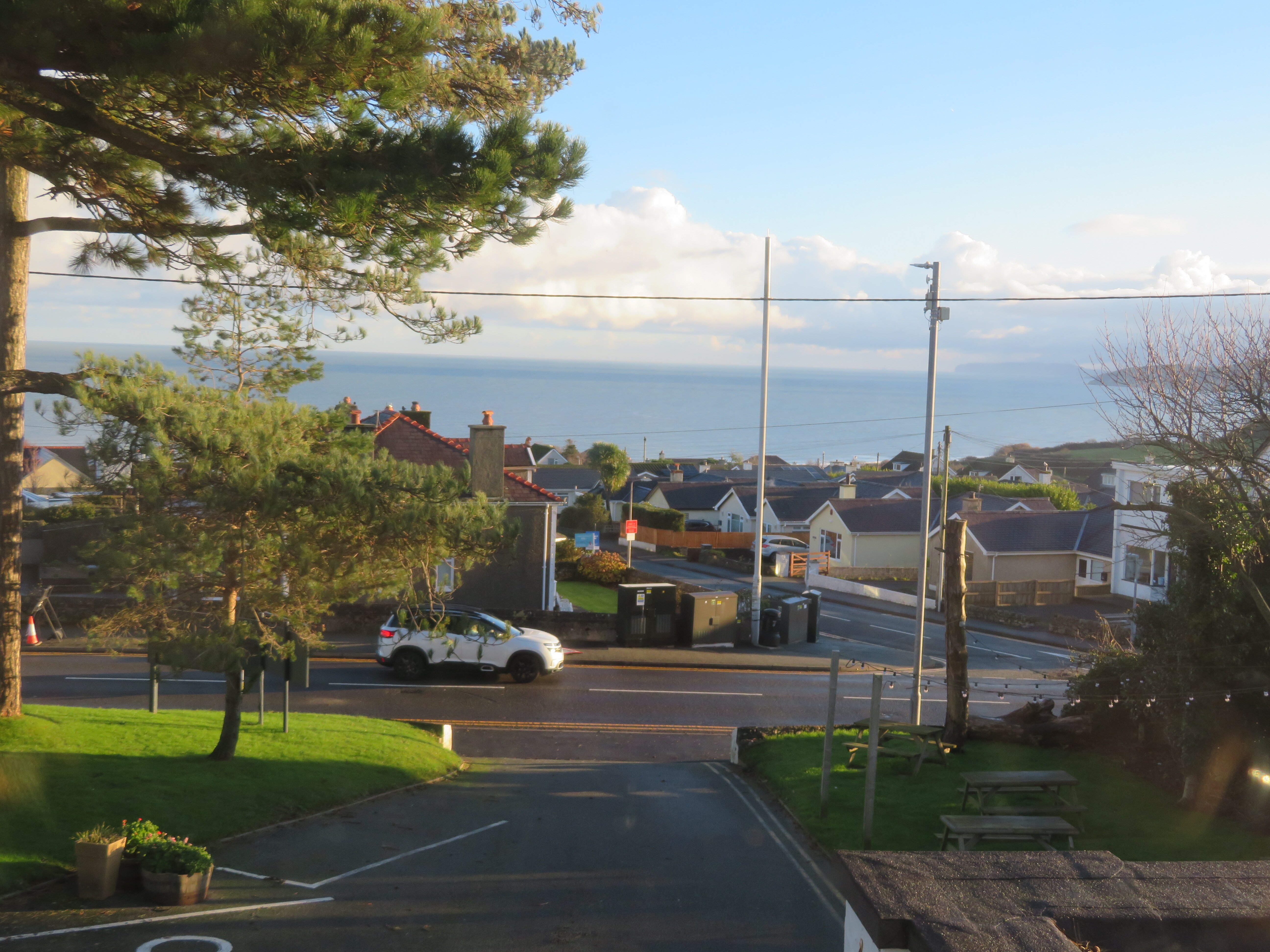 The Breeze Hill-官方