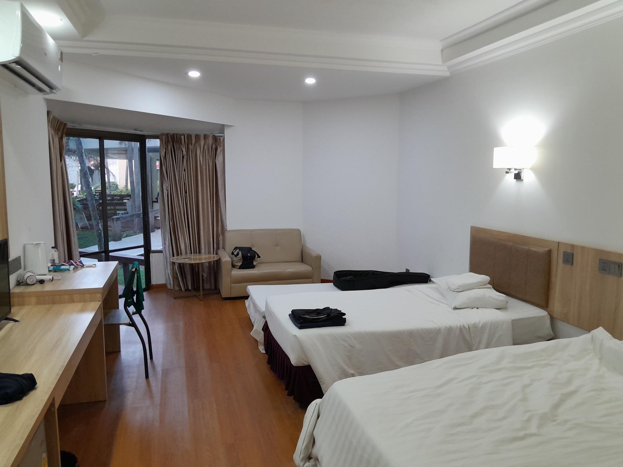 棕榈树海滩酒店-客卧