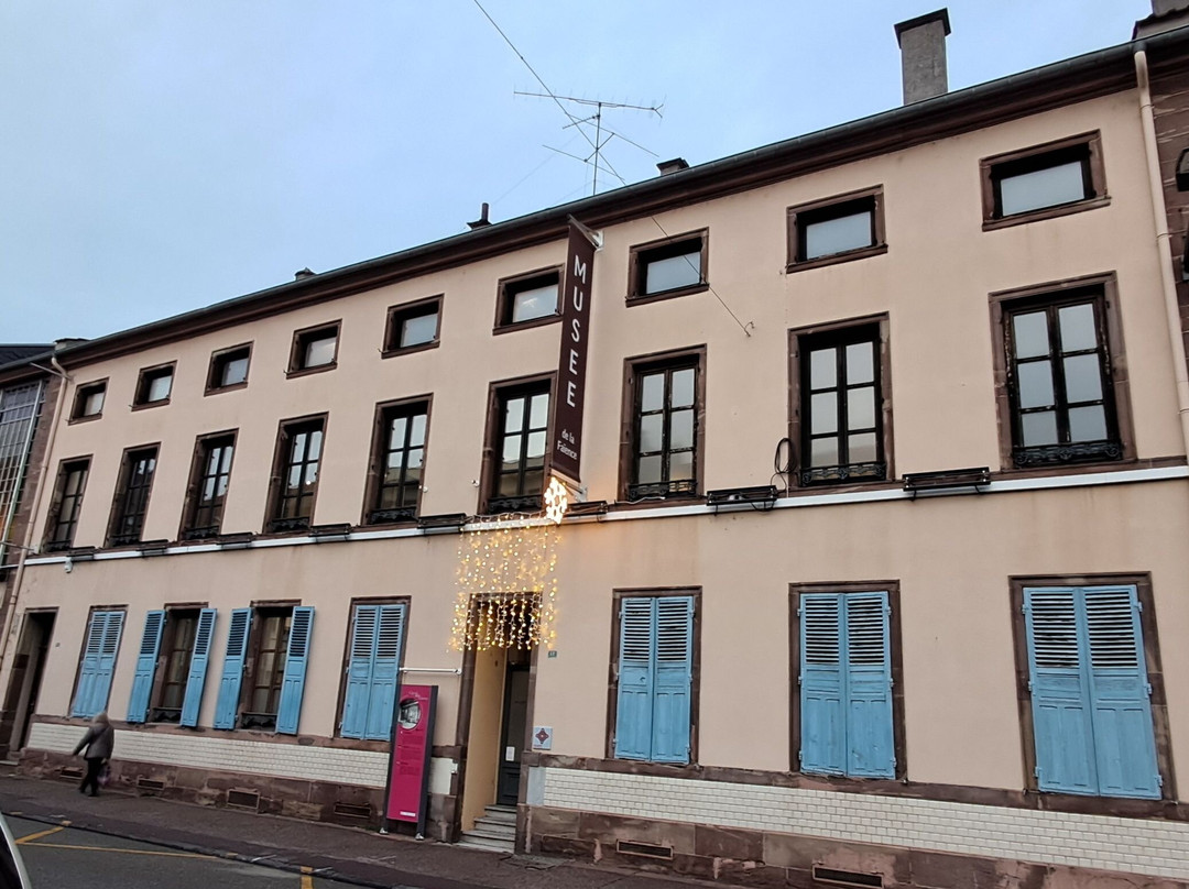 Musee de la Faience-萨尔格米纳必去景点