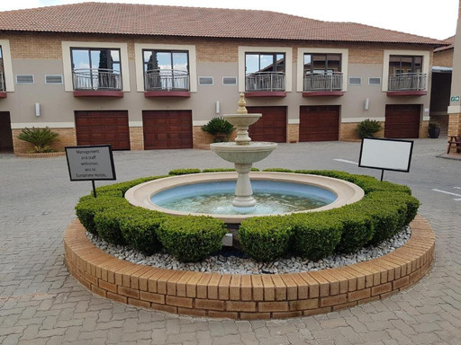 欧陆普利姆酒店主图