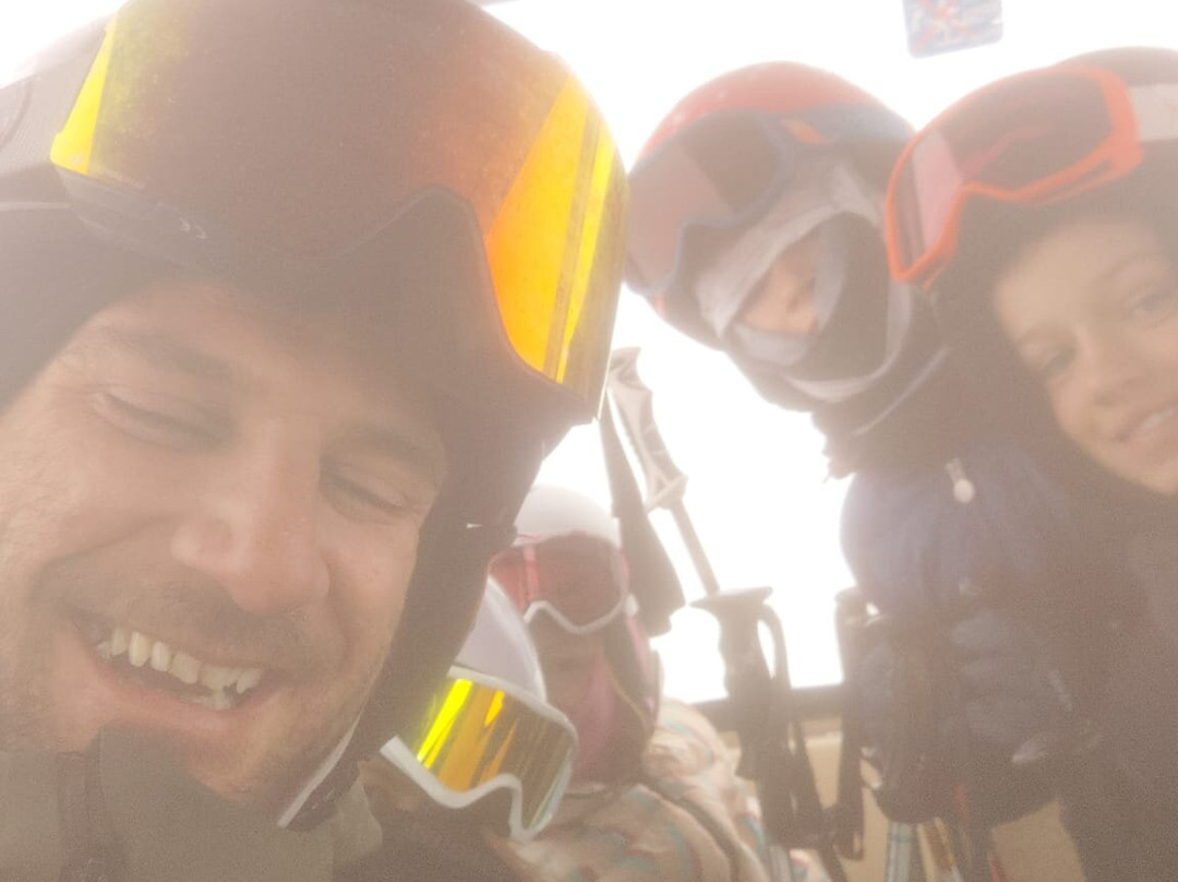 The Snow School-梅瑞贝尔必去景点