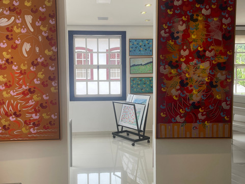 Galeria e Fundação Oscar Araripe-蒂拉登特斯必去景点