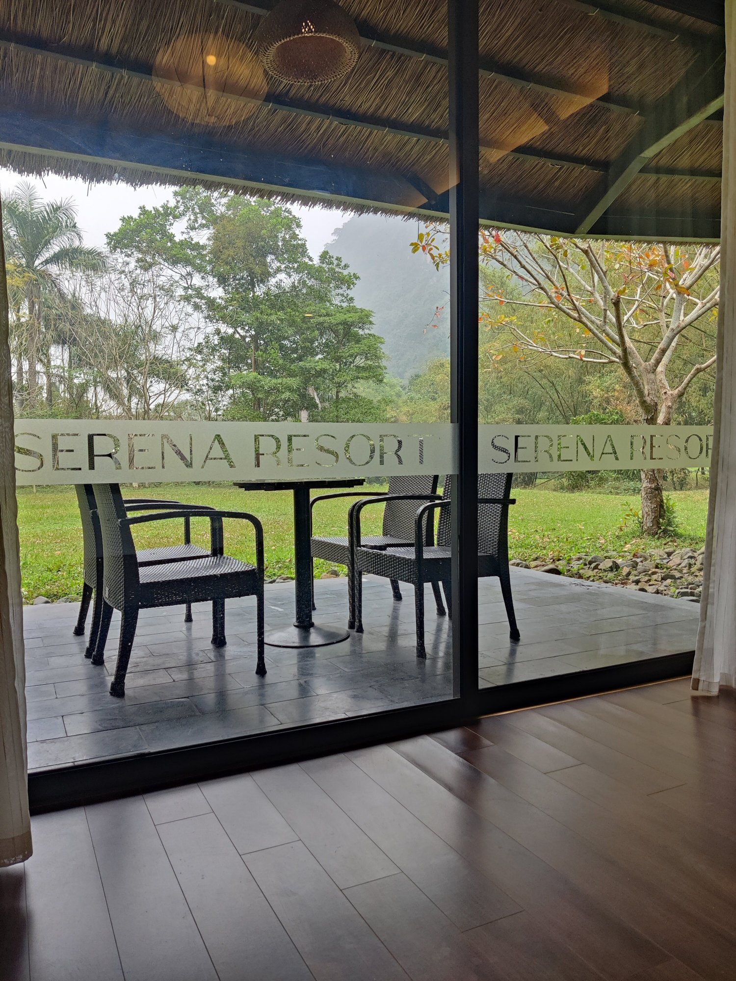 Serena Resort Kim Boi-官方