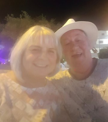 假日中心公寓酒店-官方