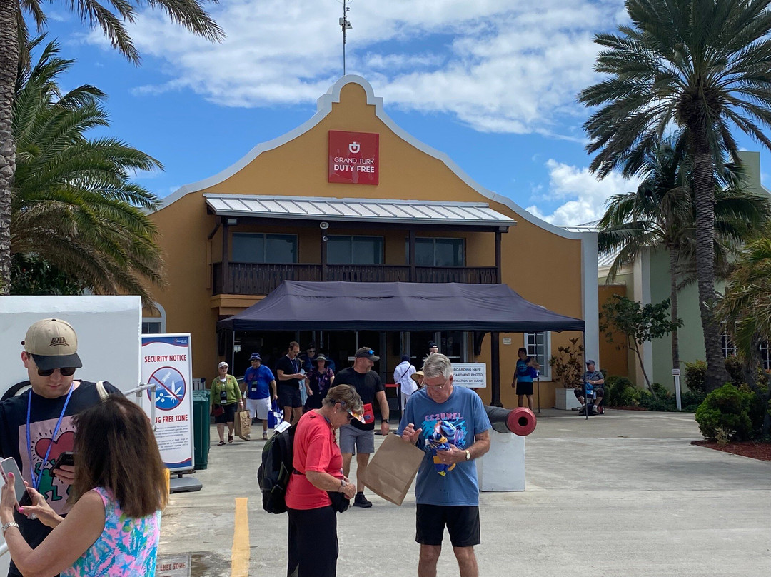Grand Turk Cruise Center-Cockburn Town必去景点