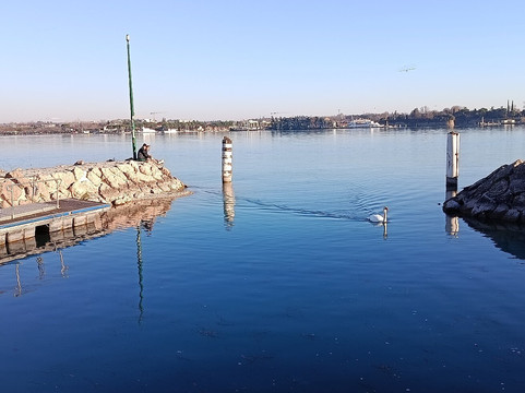 Lungolago Mazzini-佩斯基耶拉德尔加尔达必去景点