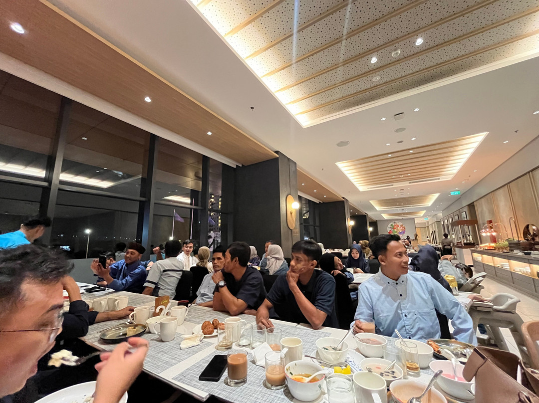 Lime Restaurant At Fairfield By Marriott Bekasi