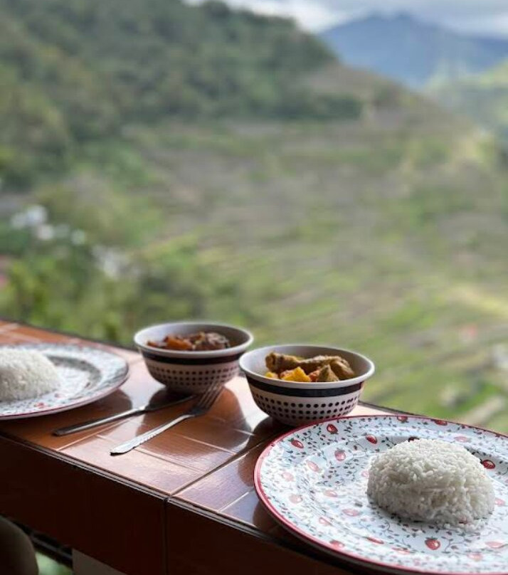 山坡餐厅旅馆主图