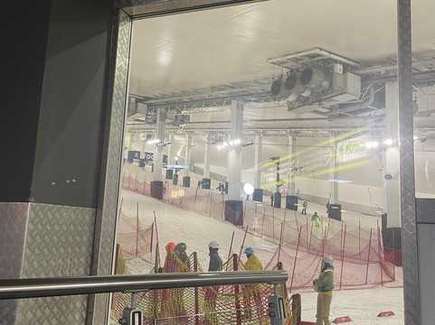 Snozone-米尔顿凯恩斯必去景点