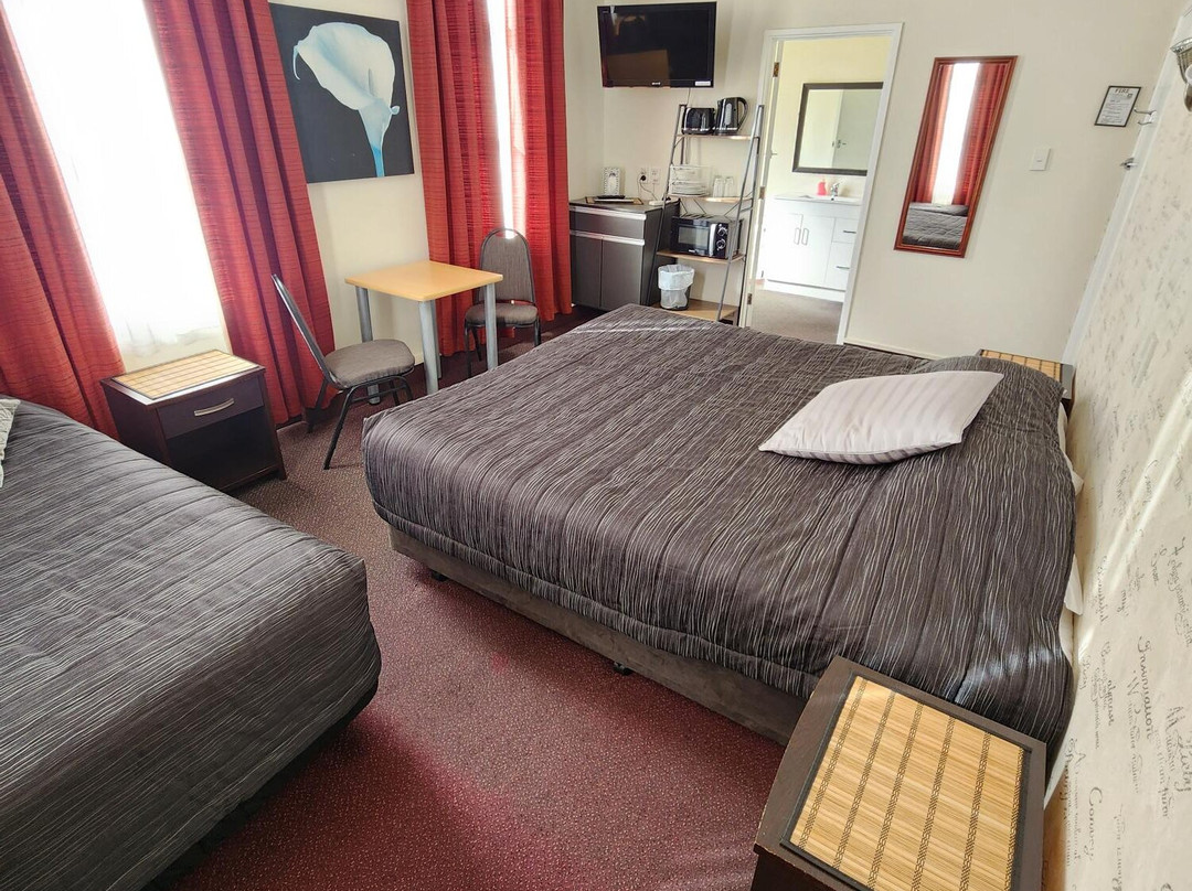 Masonic Hotel主图