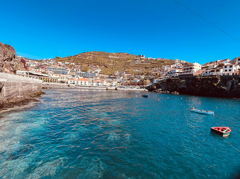 The Câmara de Lobos promenade-马德拉群岛必去景点