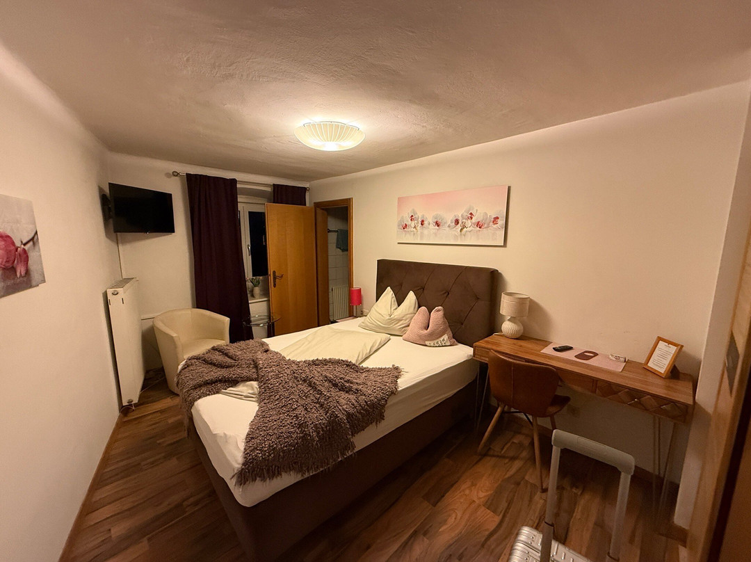 韩飞特酒店主图