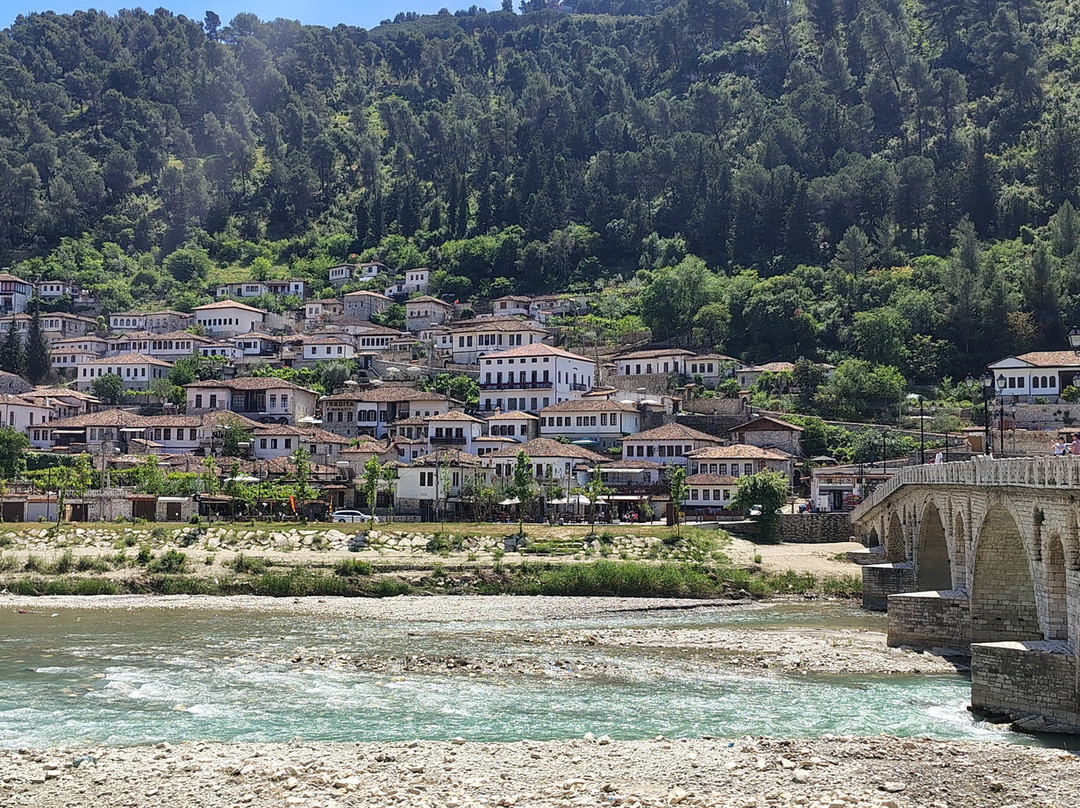 Gorica Bridge-培拉特必去景点