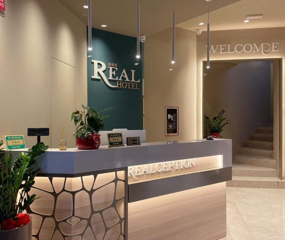Hotel Real