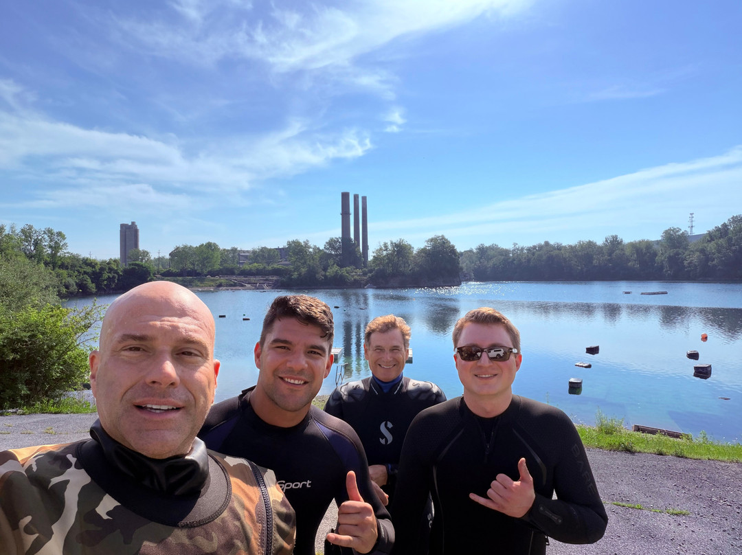 Scuba Guru - Diving Certification and Classes-布兰斯堡必去景点