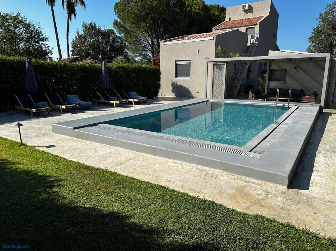 Green Estate Villas