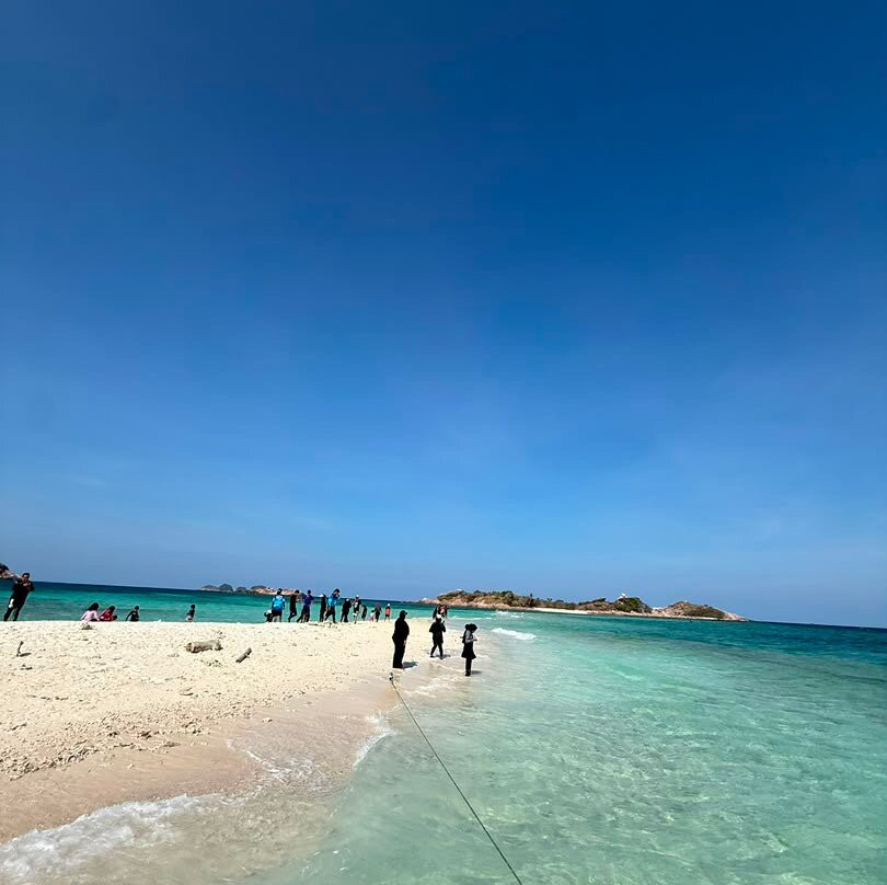 Redang Island Snorkeling Day Trip with Lunch-热浪岛必去景点