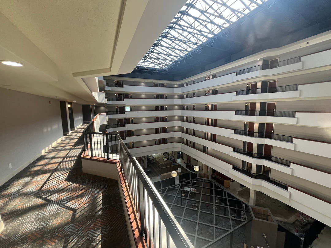 Holiday Inn 大学广场，草地滚球场主图