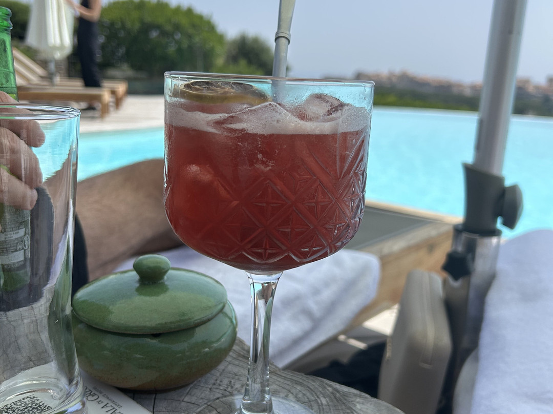 卡拉迪格雷科酒店主图
