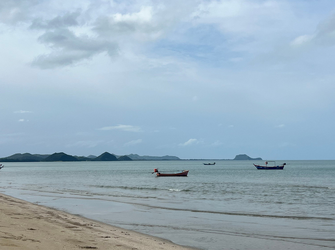 海豚湾海滩度假村主图