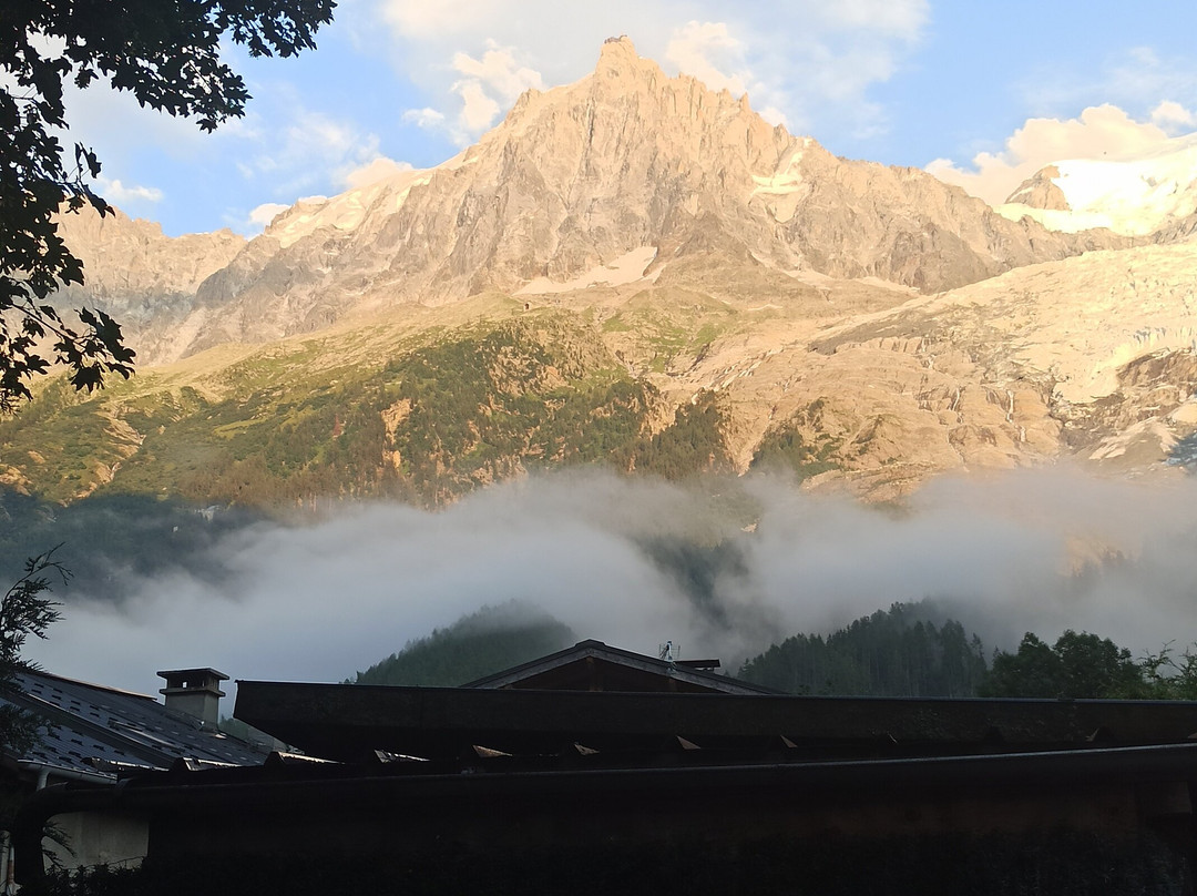 Hotel Aiguille Du Midi主图