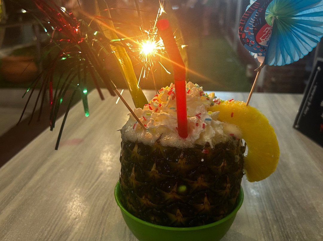 The Melon Cocktail Bar-卡拉马其必去景点