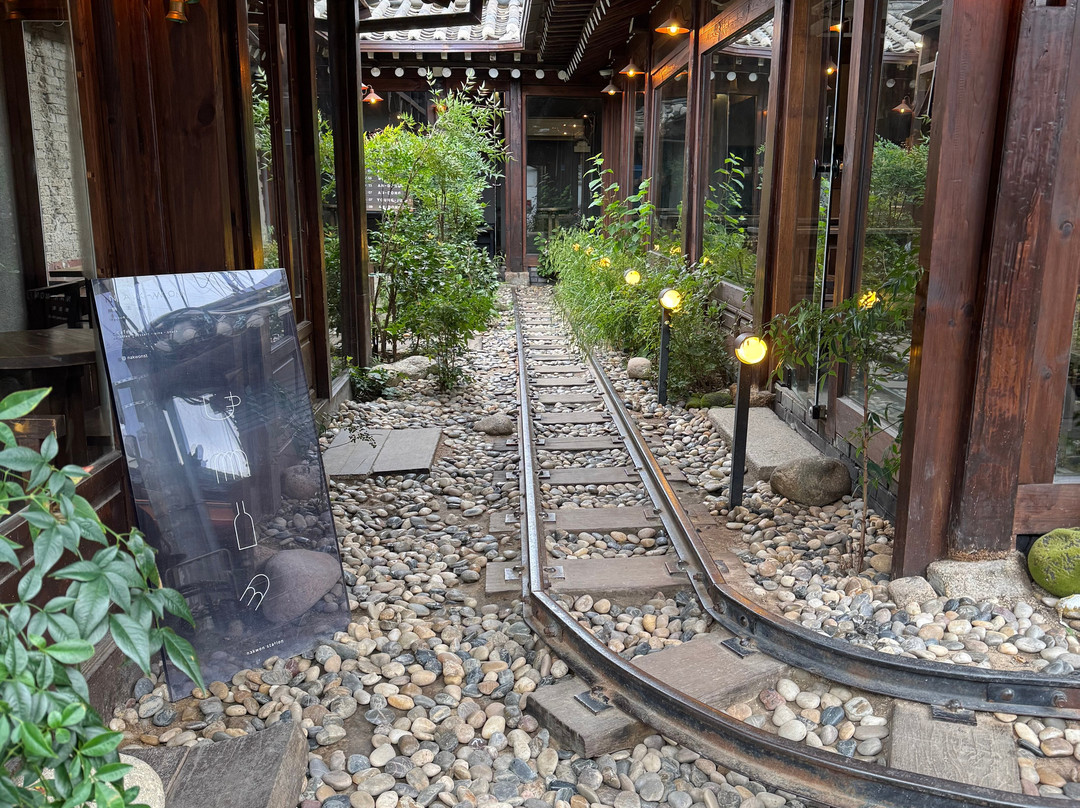 Ikseon-dong Hanok Street-首尔必去景点