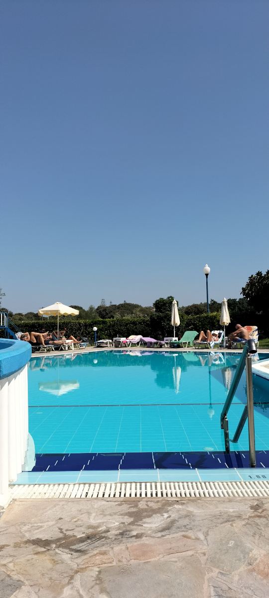 阳光公寓酒店-旅行者