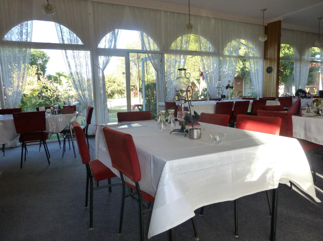 Captains Lodge International & VIP Restaurant