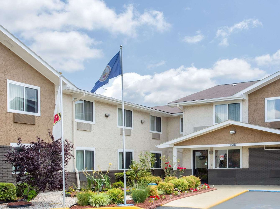 Super 8 by Wyndham South Boston VA主图