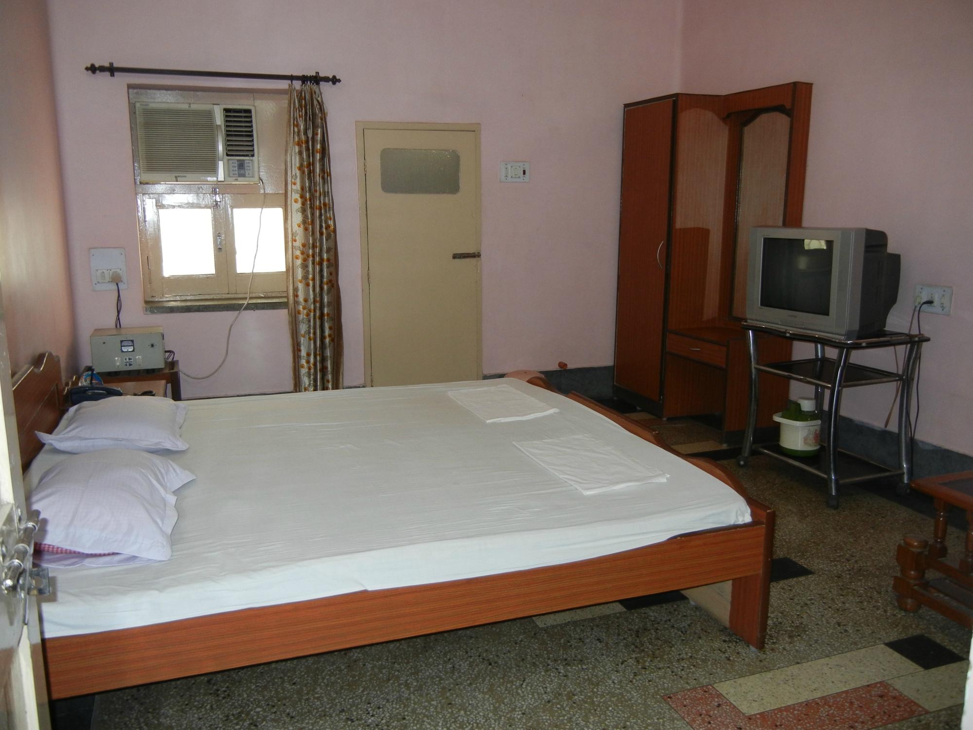 Hotel Saraogi-客卧