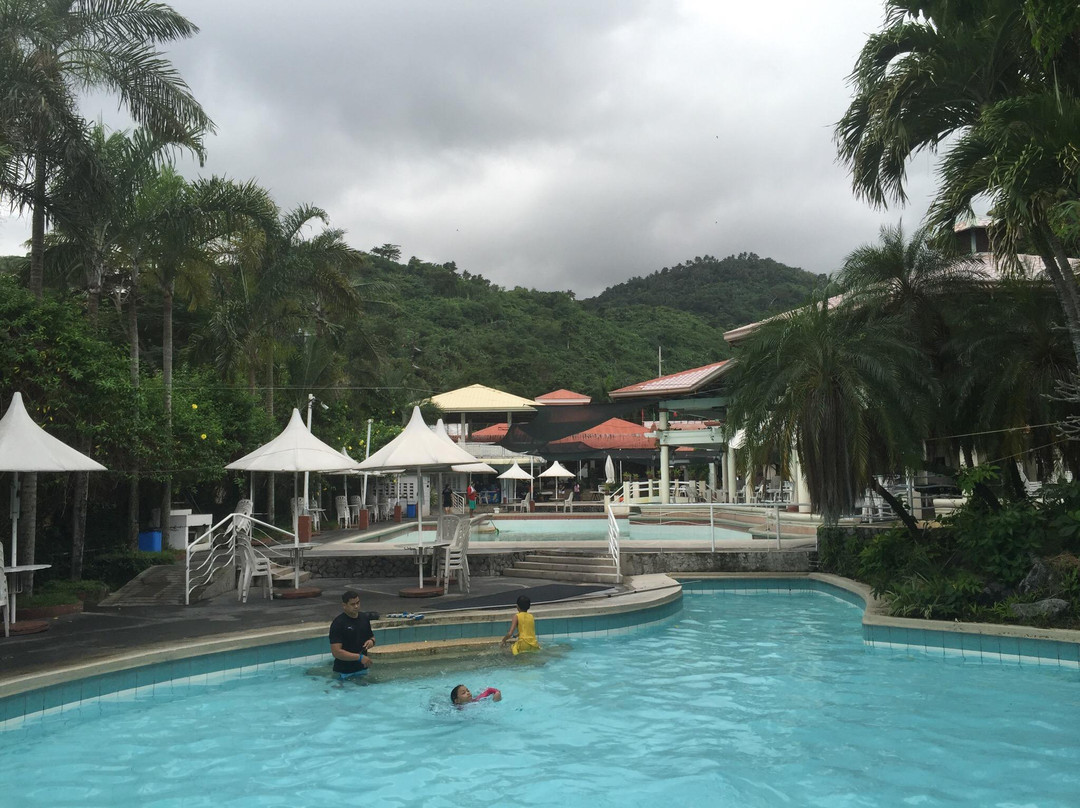 Splash Mountain Resort Hotel