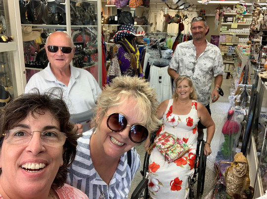 Amvrosia Gift Shop-塔彭斯普林斯必去景点