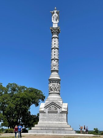 Yorktown Victory Monument景点图片