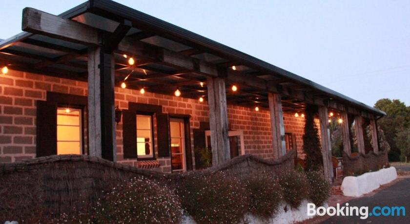 Bakehouse '38 Restaurant & Guesthouse