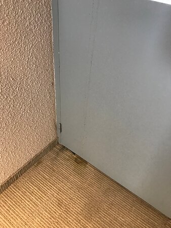 基里亚德德维勒圣阿尔努特酒店-客卧
