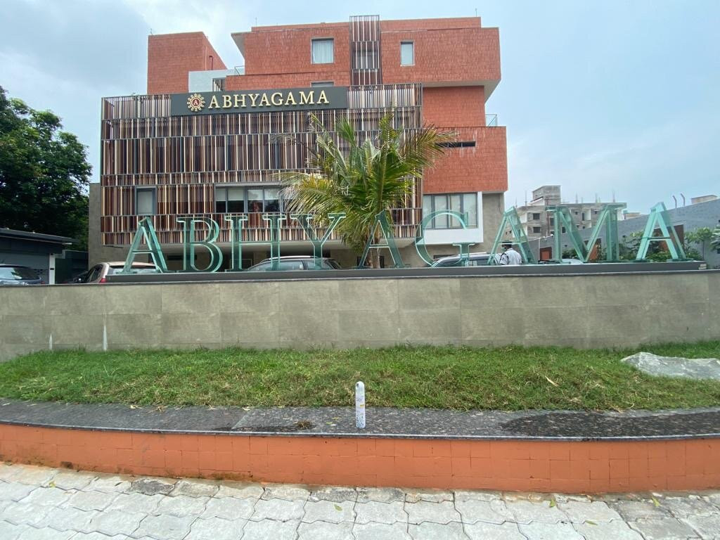 Abhyagama Hotel主图