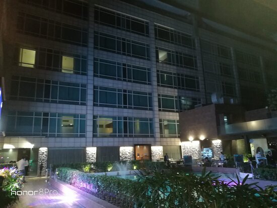 Country Inn & Suites by Radisson, Sahibabad-浴室